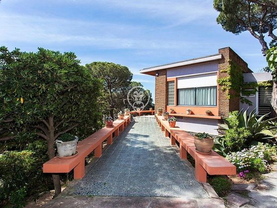 Foto 1 de Venta de chalet en Cabrera de Mar de 5 habitaciones con terraza y piscina