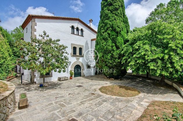 Foto 1 de Casa rural en venda a Òrrius de 7 habitacions amb terrassa i piscina