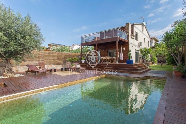 Foto 1 de Xalet en venda a Les Creus-Can Feliu de Merola-Can Moré de 4 habitacions amb terrassa i piscina
