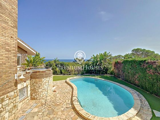 Foto 2 de Xalet en venda a Cabrera de Mar de 5 habitacions amb piscina i jardí
