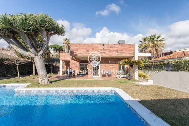 Foto 2 de Chalet en venta en Sant Vicenç de Montalt de 4 habitaciones con terraza y piscina