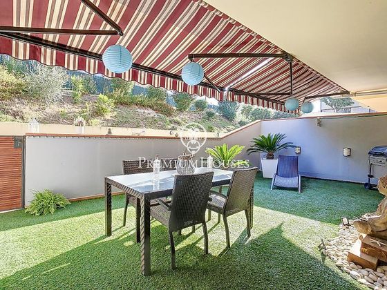 Foto 1 de Piso en venta en Canyet - Bonavista de 3 habitaciones con terraza y piscina