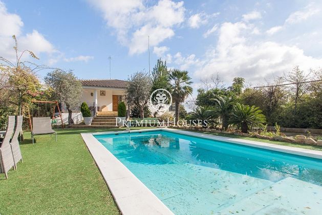Foto 1 de Xalet en venda a El Palau - Escorxador de 5 habitacions amb piscina i jardí
