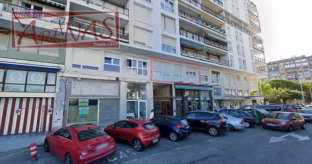 Foto 2 de Piso en venta en calle Marqués de Comillas de 3 habitaciones con terraza y ascensor