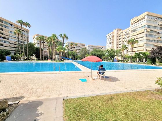 Foto 2 de Piso en venta en avenida Santander de 4 habitaciones con terraza y piscina