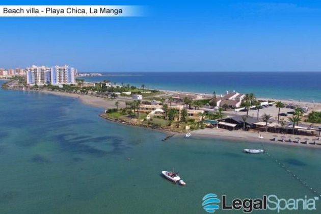Foto 2 de Chalet en venta en Playa del Esparto-Veneziola de 7 habitaciones con terraza y piscina