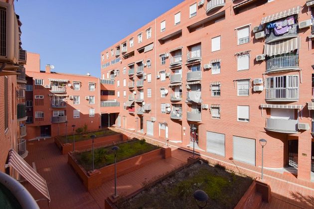Foto 1 de Pis en venda a calle Casería del Cerro de 2 habitacions amb terrassa i garatge