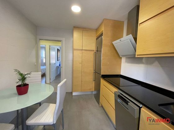 Foto 1 de Venta de piso en Lovaina - Aranzabal de 3 habitaciones con calefacción y ascensor