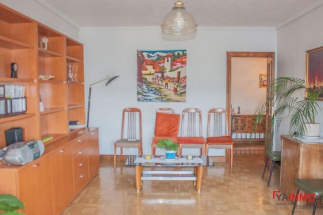 Foto 2 de Pis en venda a Adurtza - Aretxabaleta de 3 habitacions amb terrassa i calefacció