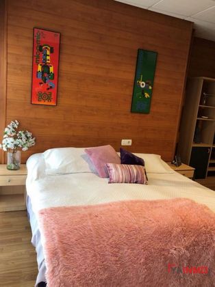 Foto 2 de Piso en venta en Centro - Vitoria-Gasteiz de 4 habitaciones con balcón y calefacción