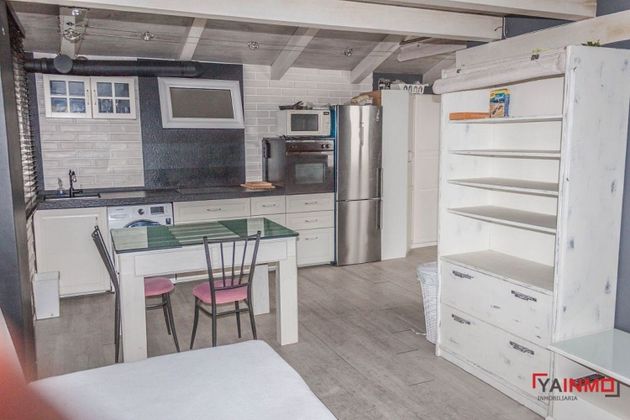 Foto 1 de Piso en venta en Casco Viejo de 4 habitaciones con terraza y calefacción