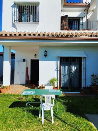 Foto 2 de Casa en venta en Medina-Sidonia de 3 habitaciones con terraza y garaje