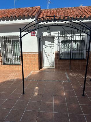 Foto 2 de Casa en venta en Sancti Petri - La Barrosa de 2 habitaciones con piscina y jardín