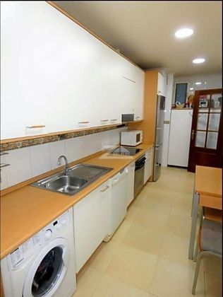 Foto 2 de Àtic en venda a Centro - Desierto - Arrontegi de 2 habitacions amb terrassa i calefacció