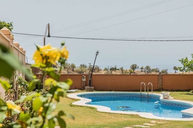 Foto 1 de Xalet en venda a Cotomar - Urbanizaciones de 4 habitacions amb terrassa i piscina
