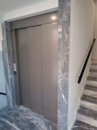 Foto 2 de Piso en venta en Pedregalejo de 2 habitaciones con aire acondicionado y ascensor
