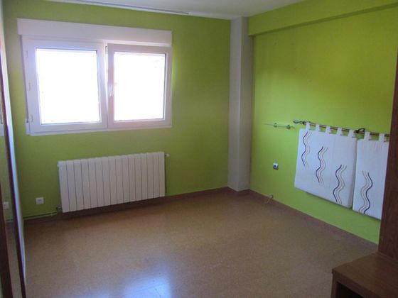 Foto 2 de Pis en venda a Magaz de Pisuerga de 3 habitacions amb terrassa i calefacció