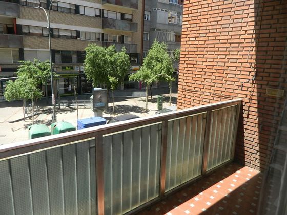 Foto 1 de Venta de piso en Centro - Palencia de 3 habitaciones con muebles y balcón