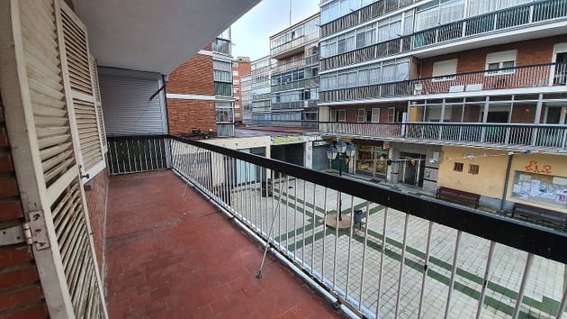 Foto 2 de Piso en venta en Ave María de 3 habitaciones con terraza y balcón