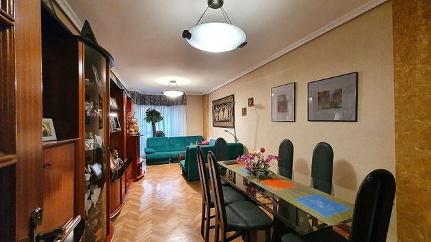 Foto 1 de Pis en venda a Centro - Palencia de 4 habitacions amb garatge i calefacció