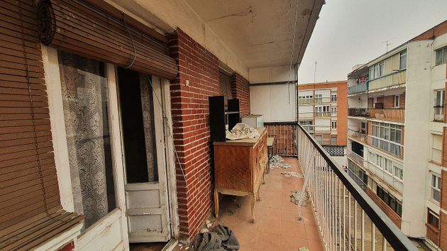 Foto 2 de Pis en venda a Campo de la Juventud de 3 habitacions amb terrassa i balcó