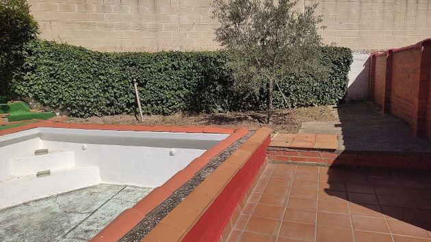 Foto 2 de Venta de casa en Dueñas de 5 habitaciones con terraza y piscina