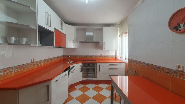 Foto 1 de Venta de piso en Dueñas de 3 habitaciones con terraza y aire acondicionado