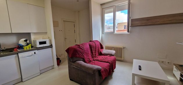 Foto 2 de Alquiler de piso en Centro - Palencia de 2 habitaciones con garaje y muebles