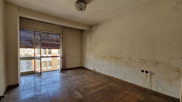 Foto 2 de Pis en venda a Campo de la Juventud de 5 habitacions amb terrassa i calefacció