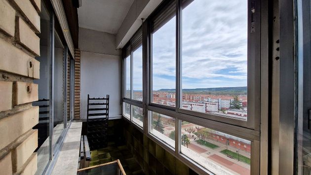 Foto 2 de Venta de piso en Campo de la Juventud de 3 habitaciones con balcón y calefacción