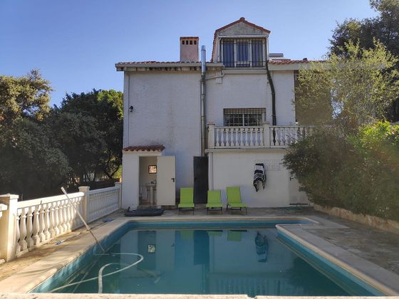 Foto 2 de Xalet en venda a Bellavista-Salud y alegría de 6 habitacions amb terrassa i piscina