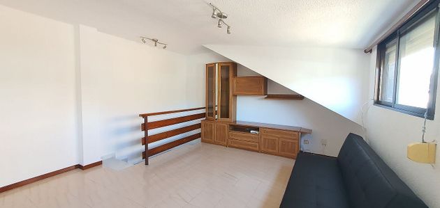 Foto 2 de Dúplex en alquiler en Casco Antiguo de 1 habitación con terraza y calefacción
