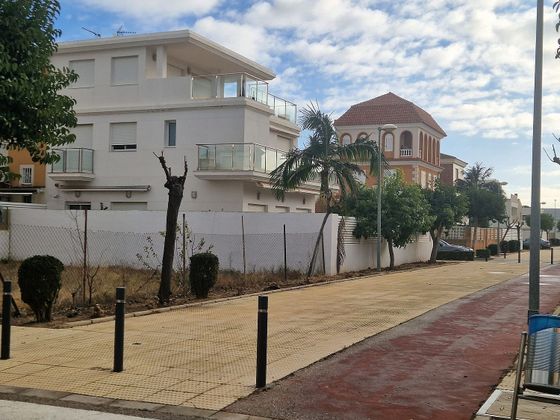 Foto 2 de Casa adossada en venda a La Vega - Marenyet de 4 habitacions amb terrassa i piscina