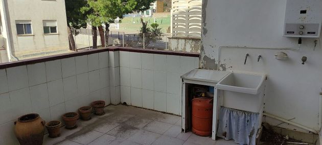 Foto 1 de Pis en lloguer a calle Jaime Ariño de 3 habitacions amb terrassa i garatge