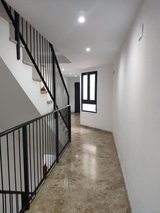 Foto 2 de Alquiler de piso en calle Del General Almirante de 2 habitaciones con terraza y garaje