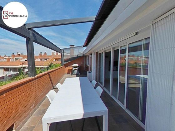 Foto 2 de Àtic en venda a Zona Mercat de 3 habitacions amb terrassa i piscina