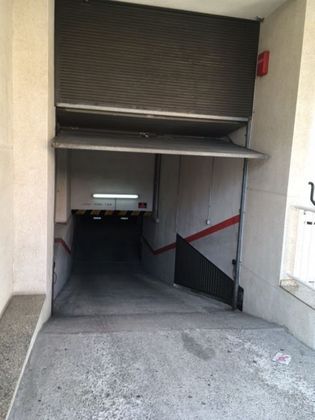 Foto 2 de Venta de garaje en calle De la Mare de Déu de Montserrat de 9 m²