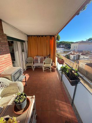 Foto 1 de Piso en venta en La Pineda de 1 habitación con terraza y balcón