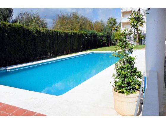 Foto 1 de Piso en venta en Motril pueblo de 1 habitación con terraza y piscina