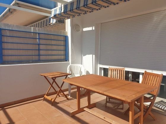 Foto 1 de Venta de dúplex en Montsià de Mar de 3 habitaciones con terraza y piscina