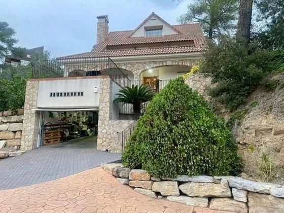 Foto 2 de Xalet en venda a Cervelló de 6 habitacions amb terrassa i garatge