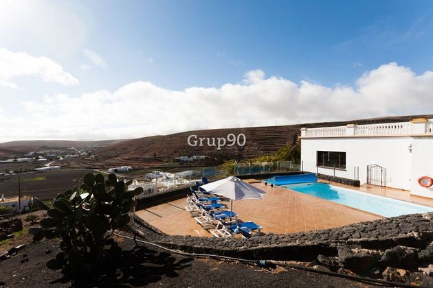 Foto 1 de Xalet en venda a Los Valles de 6 habitacions amb terrassa i piscina