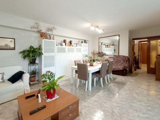 Foto 2 de Venta de piso en Cappont de 3 habitaciones con balcón y calefacción