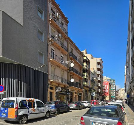 Foto 2 de Edificio en venta en calle De Pi i Margall con ascensor