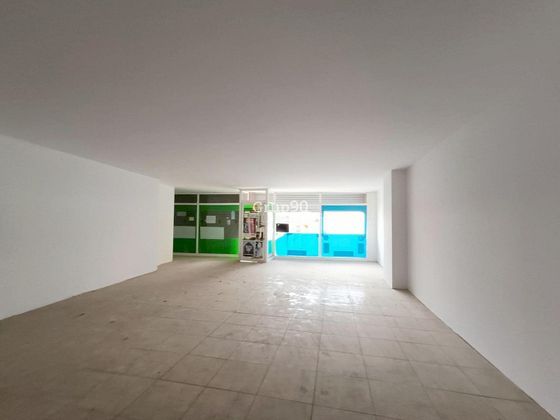 Foto 1 de Venta de local en Pardinyes - Riu Segre - Mitjana de 200 m²