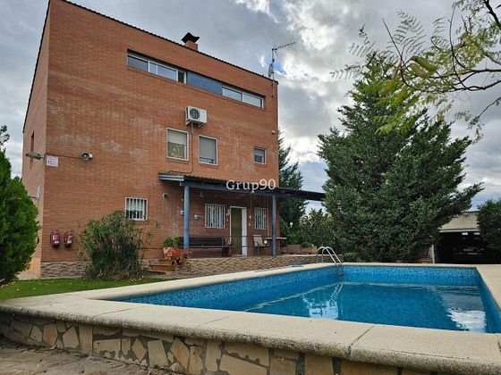 Foto 1 de Xalet en venda a Partides de Lleida de 4 habitacions amb terrassa i piscina