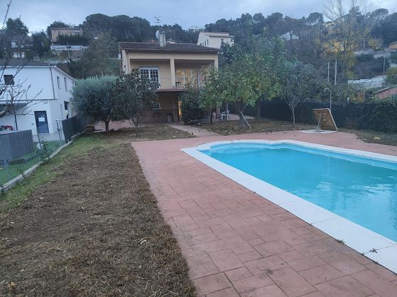 Foto 2 de Xalet en venda a Vallgorguina de 4 habitacions amb terrassa i piscina