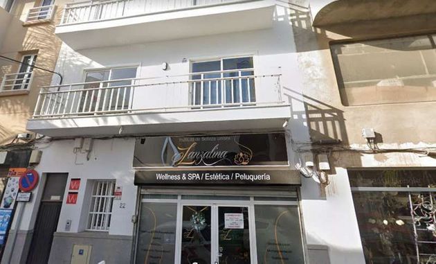Foto 1 de Casa en venda a Centro - Arrecife de 7 habitacions amb terrassa i balcó