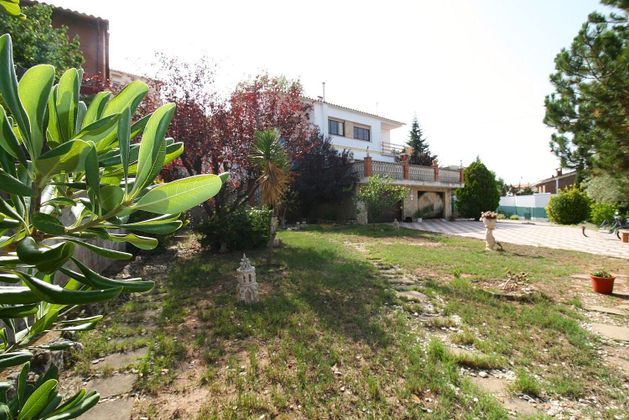 Foto 1 de Xalet en venda a Corbera de Llobregat de 6 habitacions amb terrassa i garatge