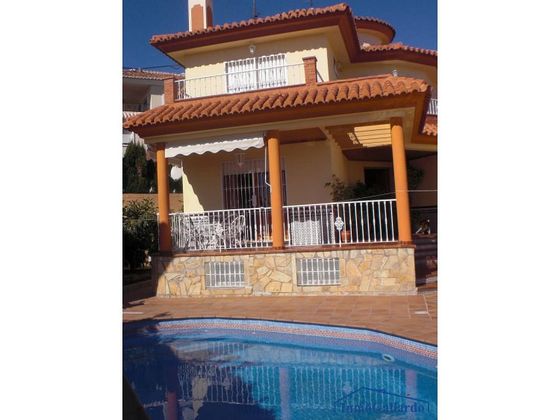 Foto 1 de Casa en venda a Viña Málaga de 7 habitacions amb terrassa i piscina